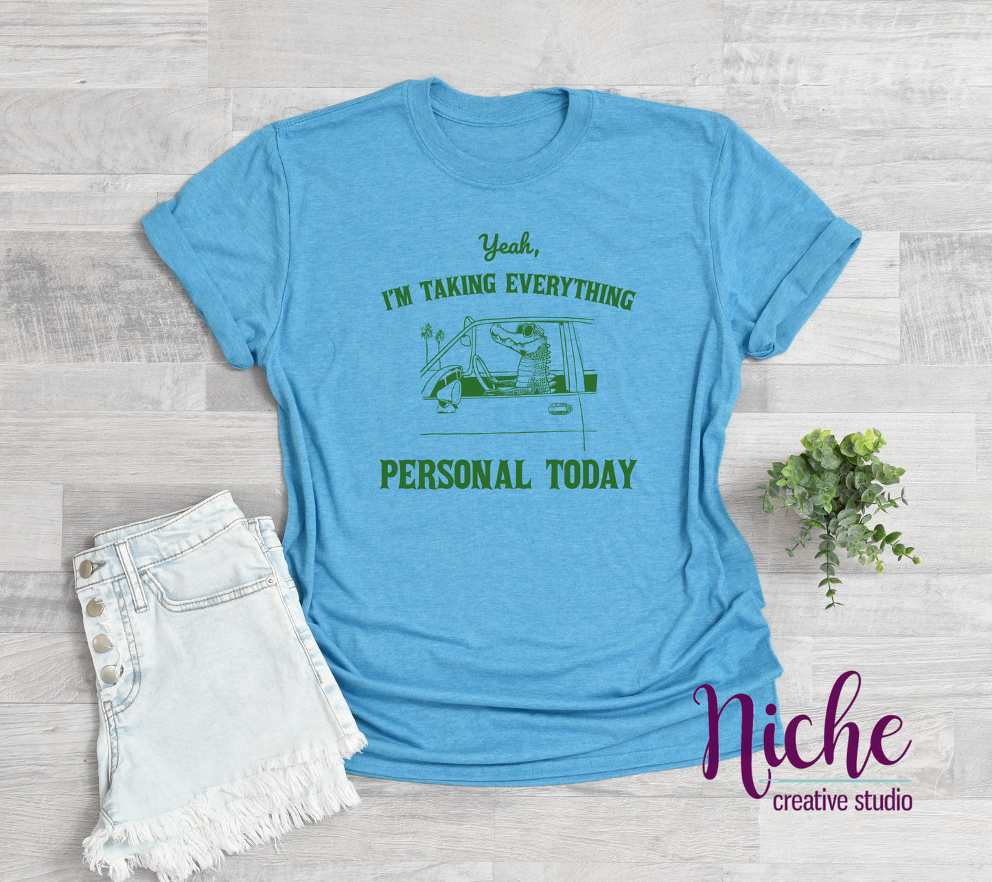 -ANI5113 Gator Taking it Personal Decal