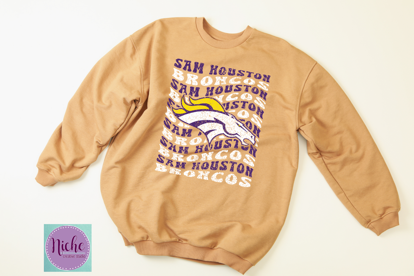 -BRO490 Broncos Distress Decal