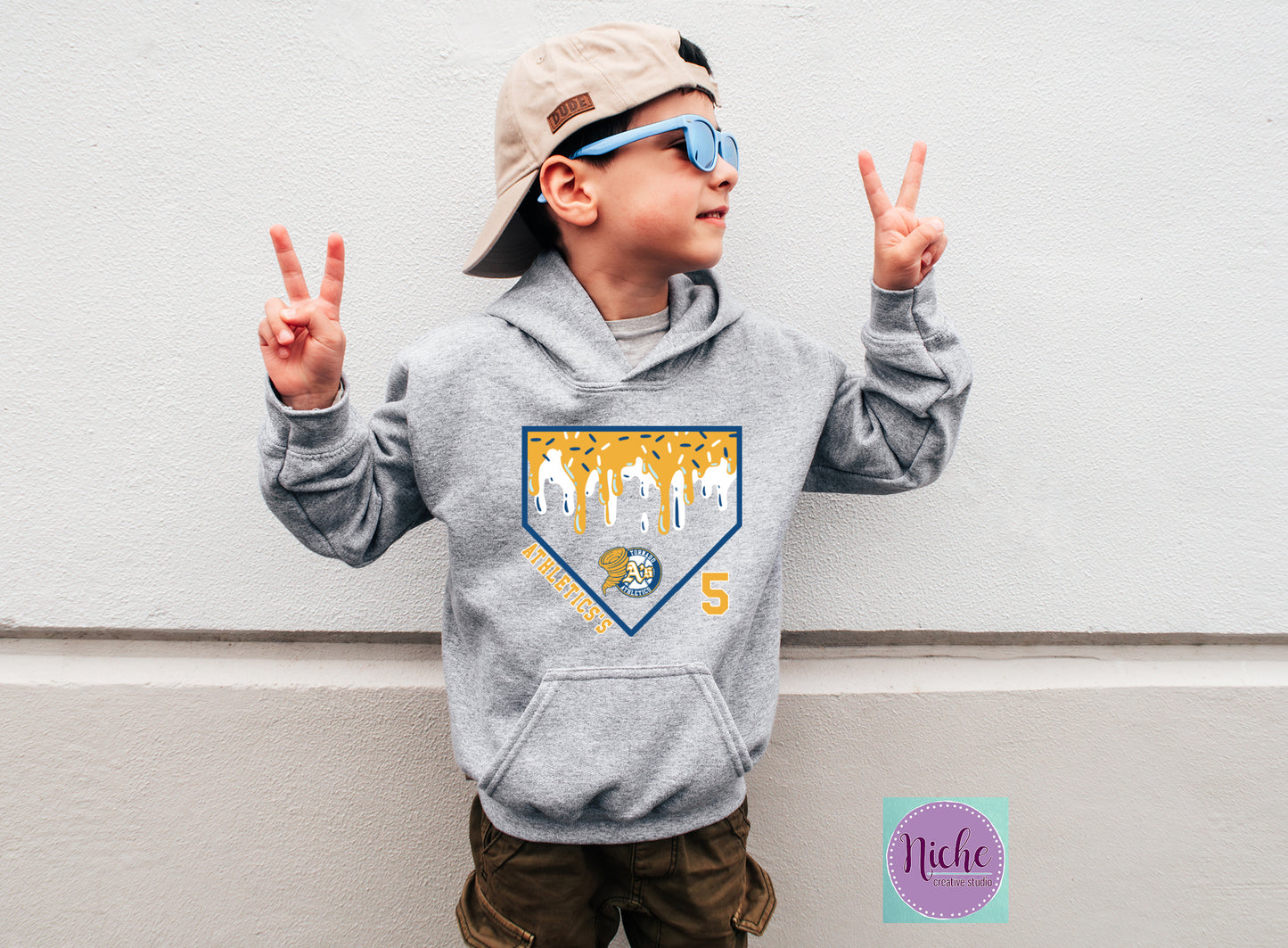 -BAS3104 Tornado Athletics Drip Decal