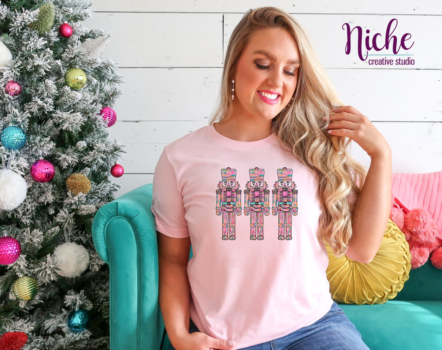 -CHR832 Vintage Nutcracker Decal
