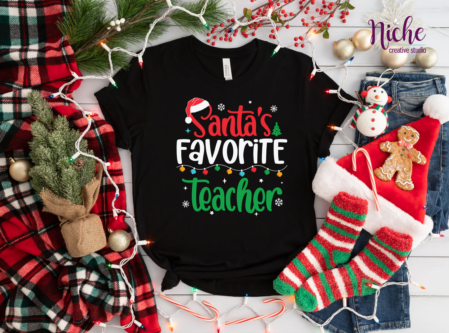 -CHR991 Santa's Favorite Teacher Decal