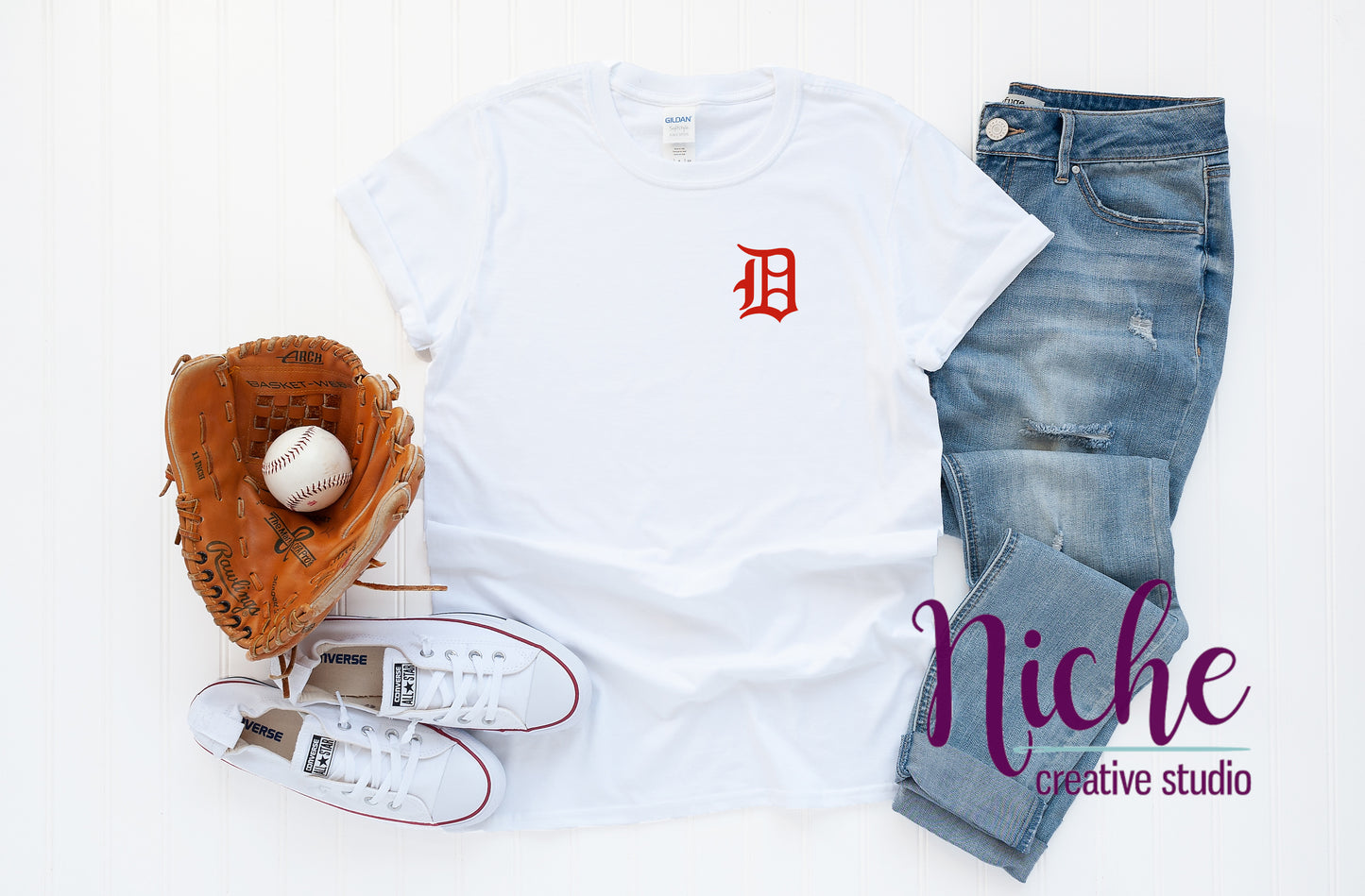 -DEQ1640 Dequincy D Red Decal