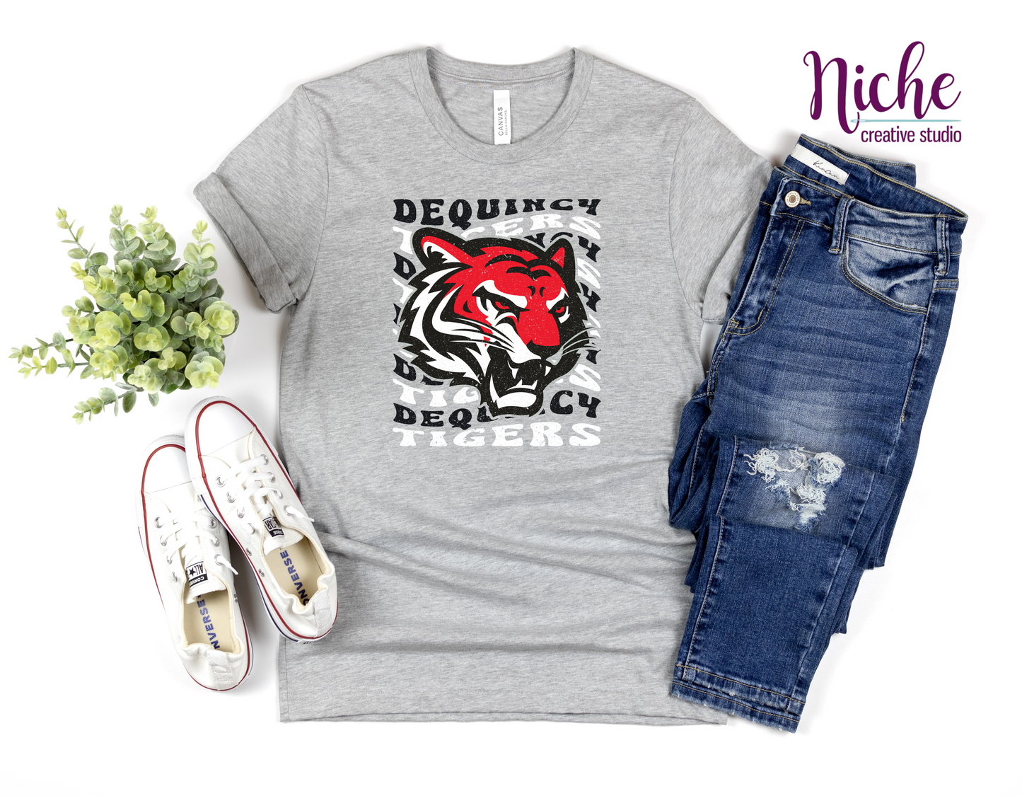 -DEQ790 Dequincy Tigers Distress Decal