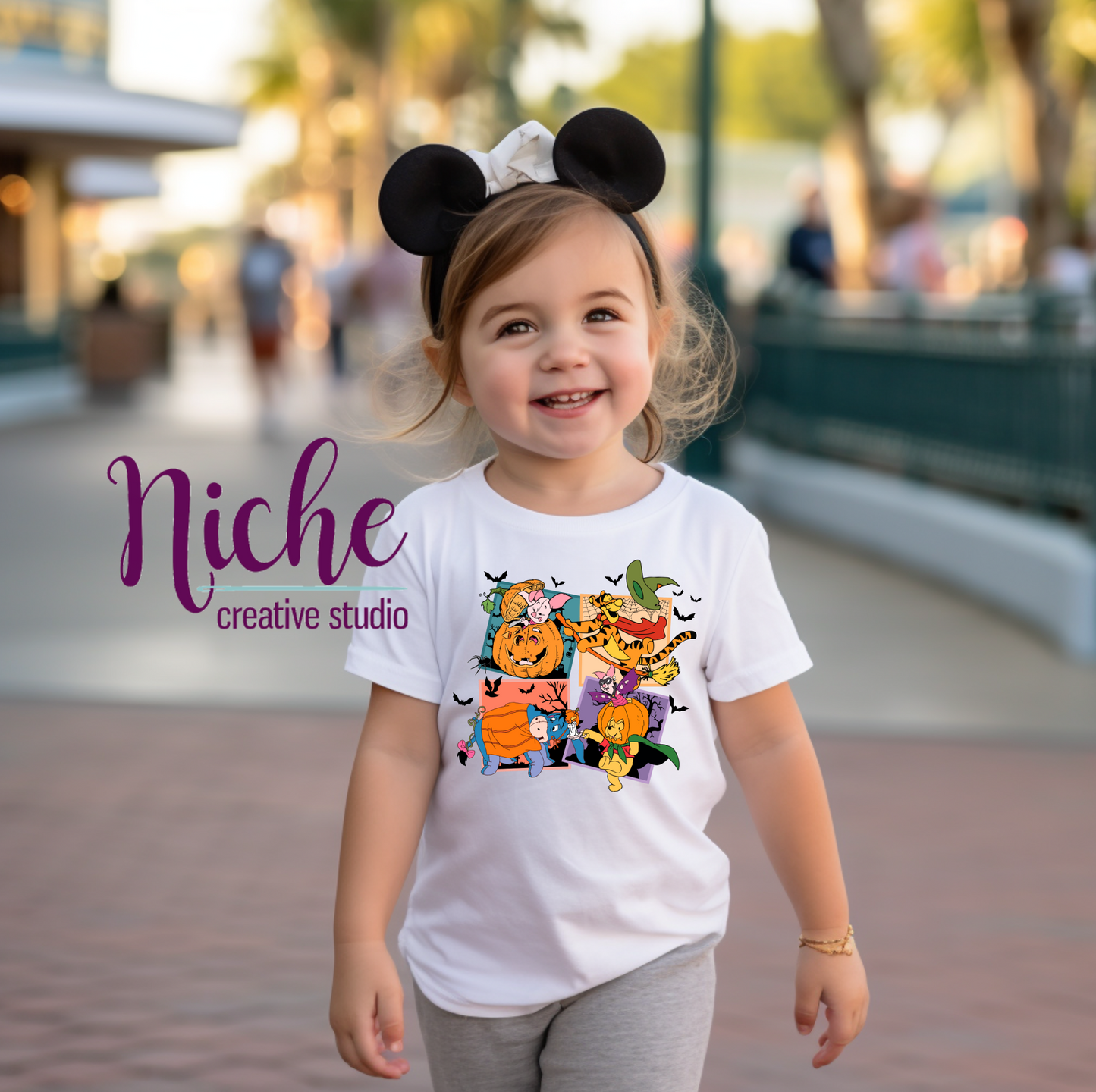 -DIS908 Winnie the Pooh Halloween Decal