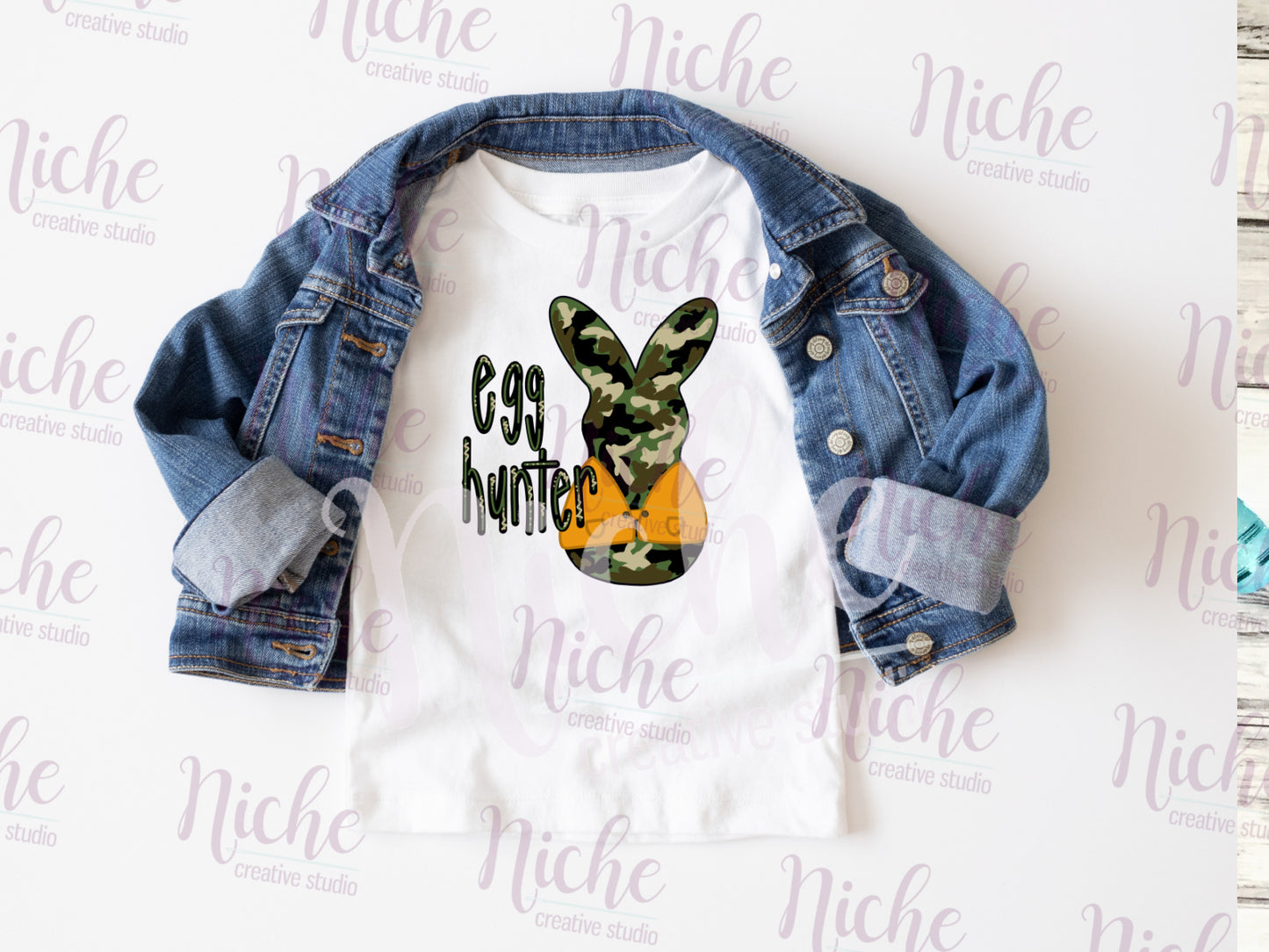 -EAS2533 Egg Hunter Decal