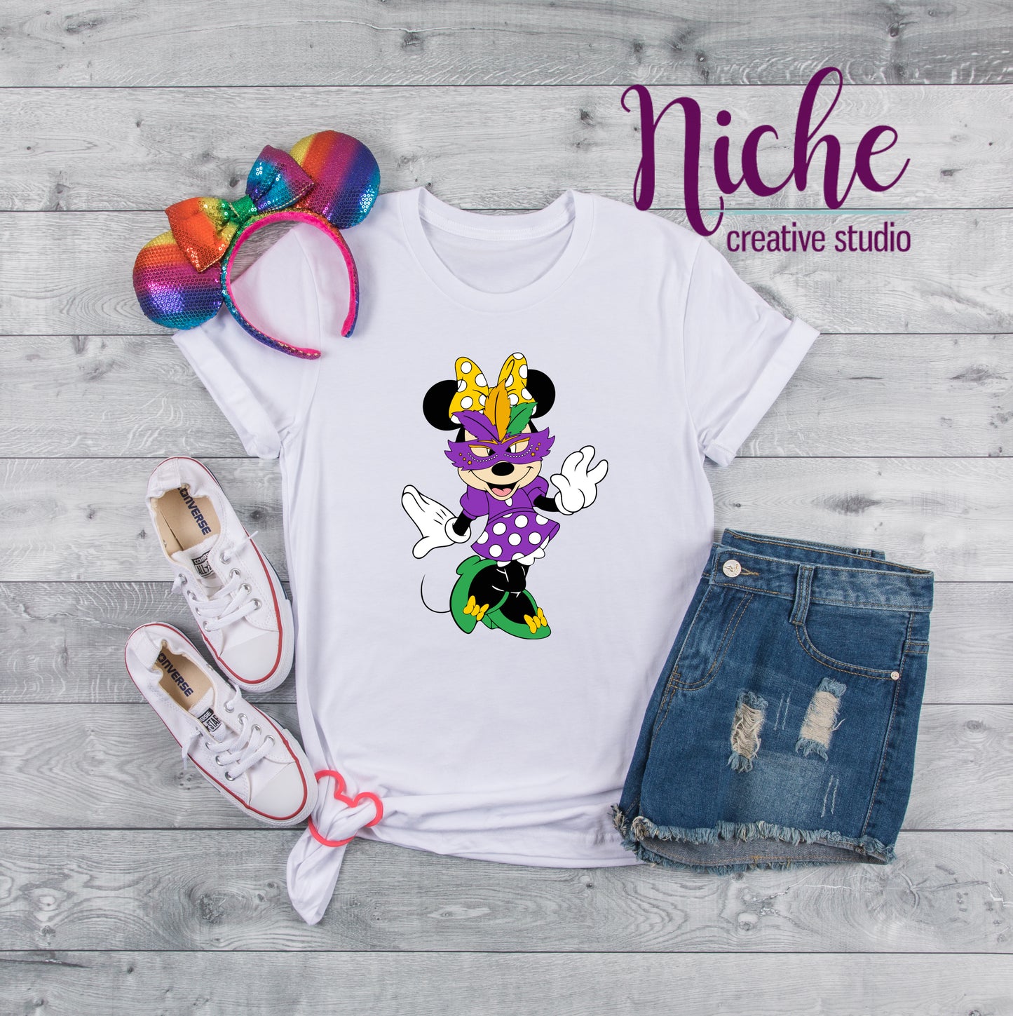-MAR1667 Mardi Gras Girl Mouse Decal