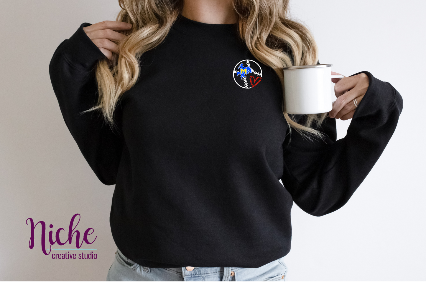 -MCN1427 Baseball Heart Decal