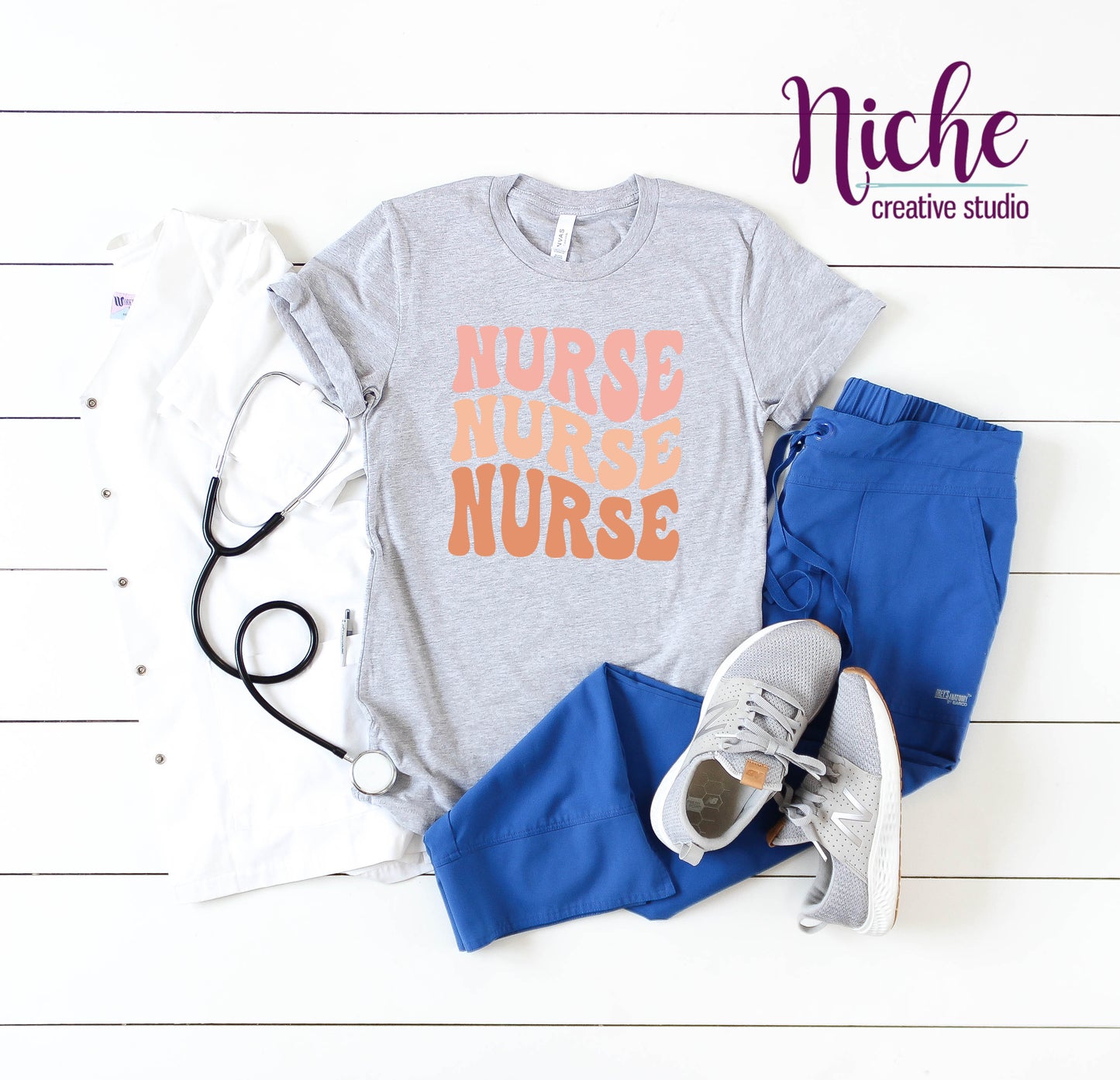 -MED2724 Nurse Wavy Text Boho Decal
