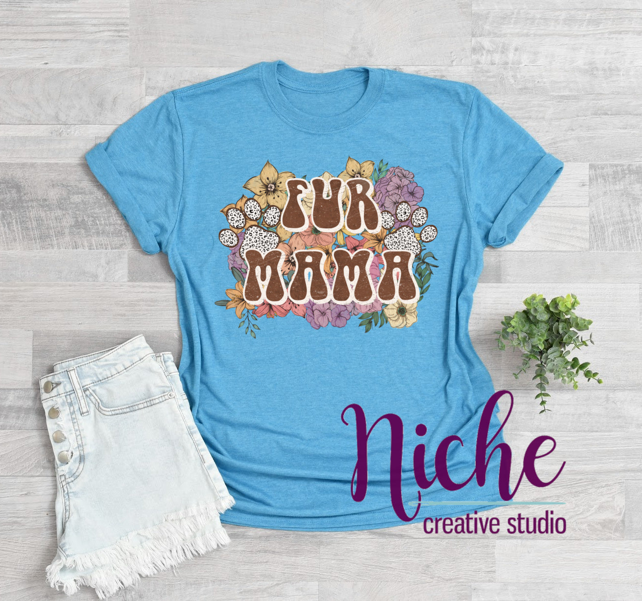 -MOM1799 Fur Mama Decal