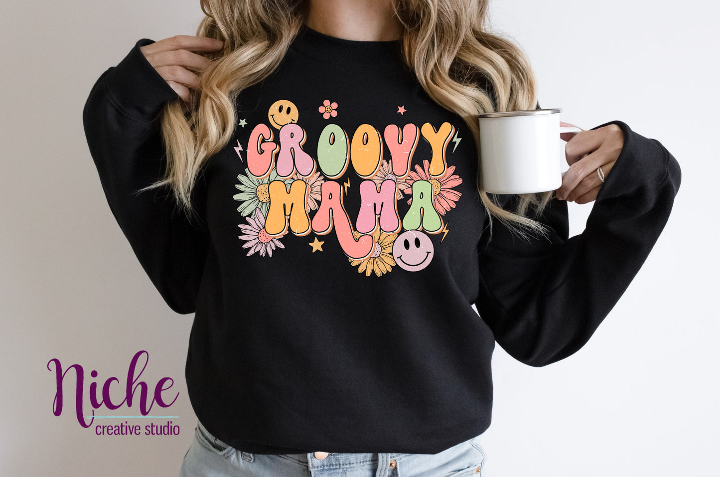 -MOM5122 Groovy Mama Decal