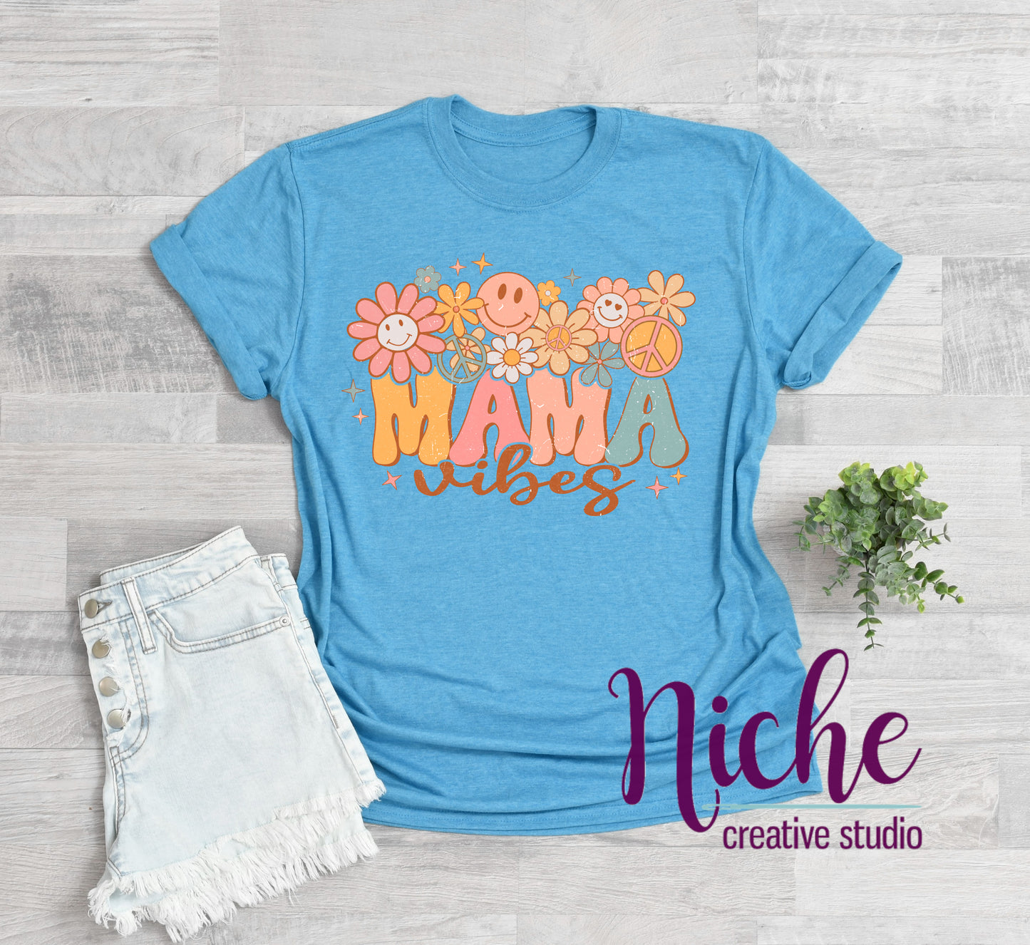 -MOM5125 Mama Vibes Decal