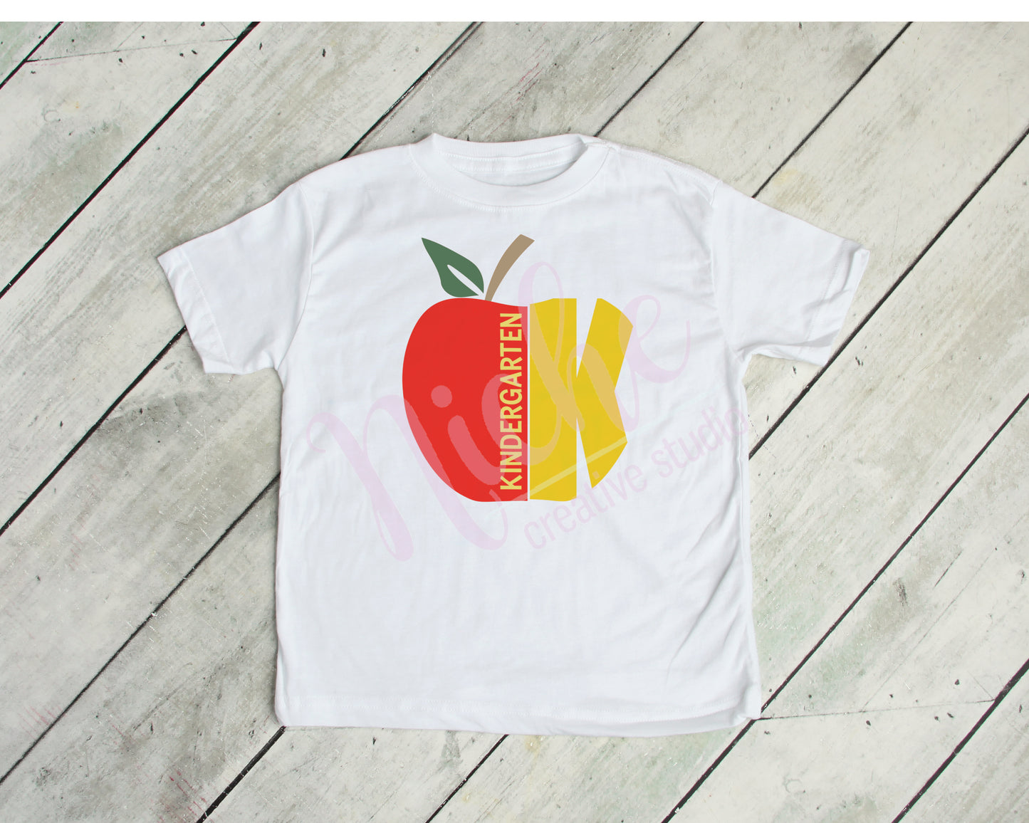 - SCH2821 Kindergarten Apple Decal