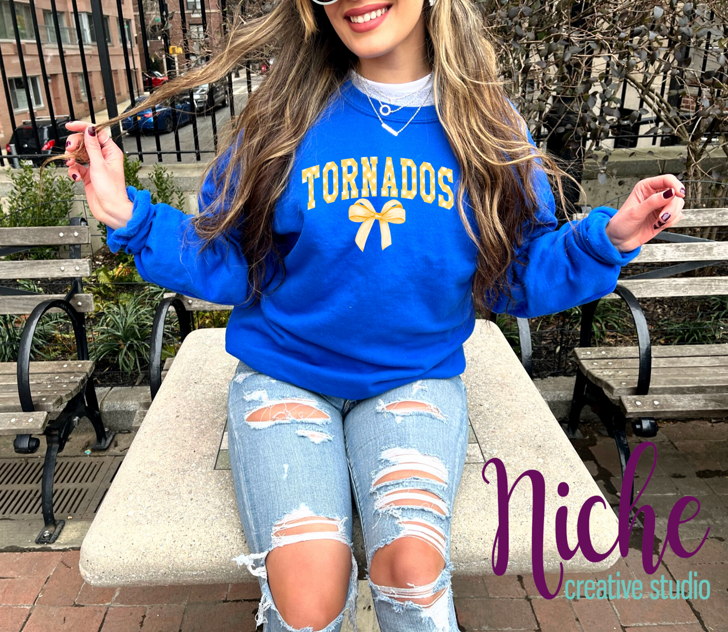 -SUL8263 Tornados Checkered with Bow Decal