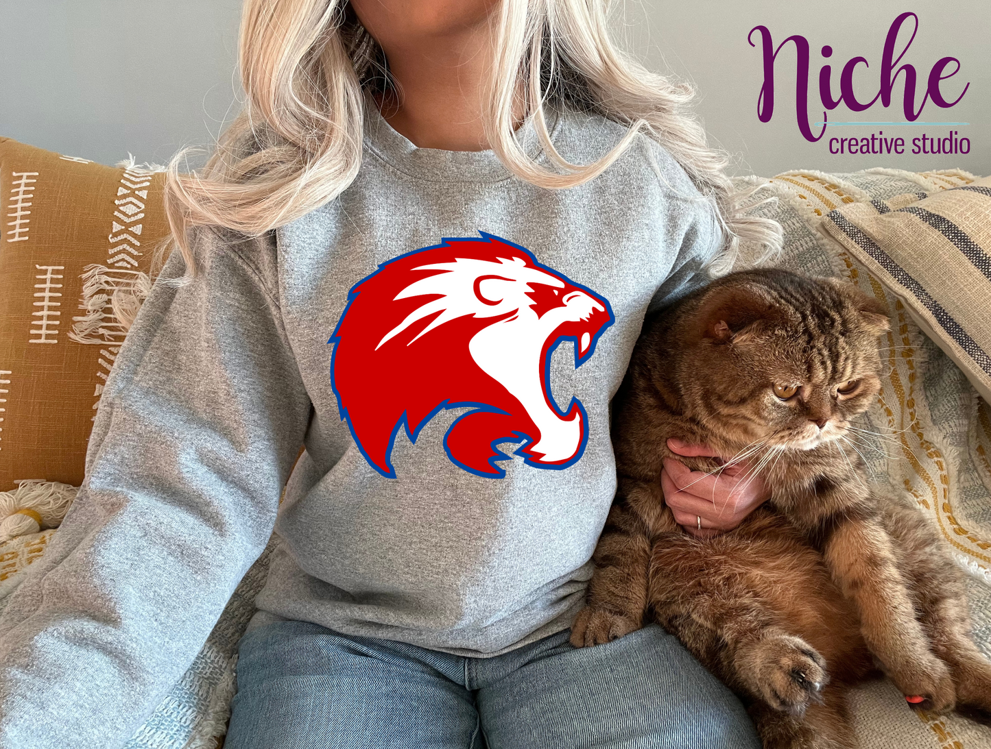 -VIN3011 Vinton Lions Mascot Decal