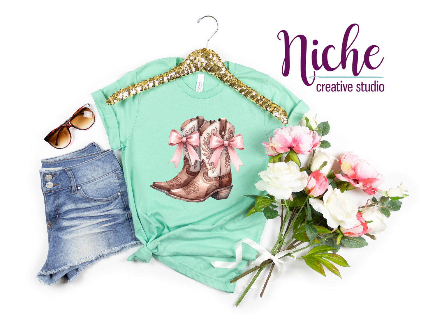 -WES5184 Cowgirl Boots With Pink Bows Decal