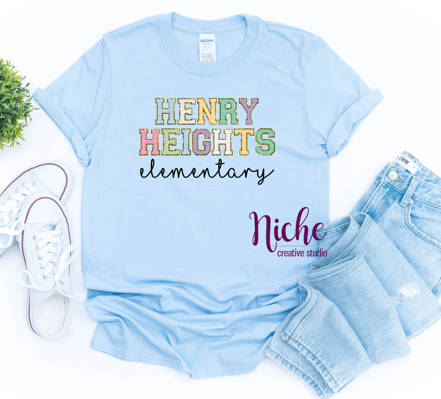 - DOO580 Chenille Henry Heights Decal