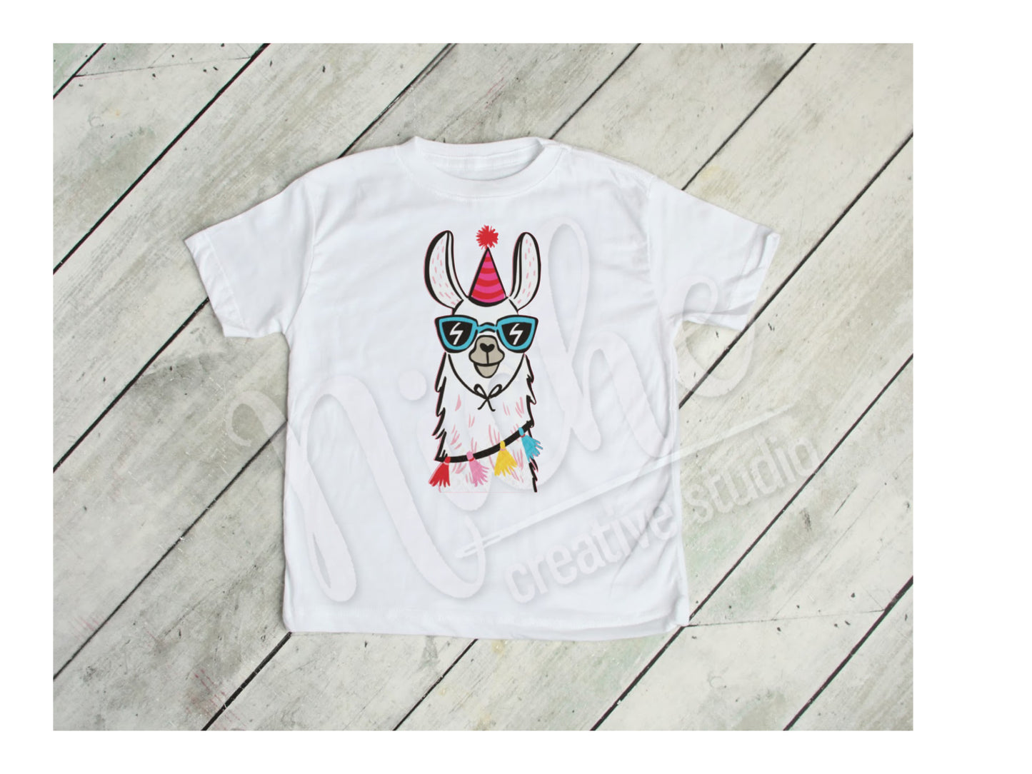 - ANI2600 Party Llama Decal