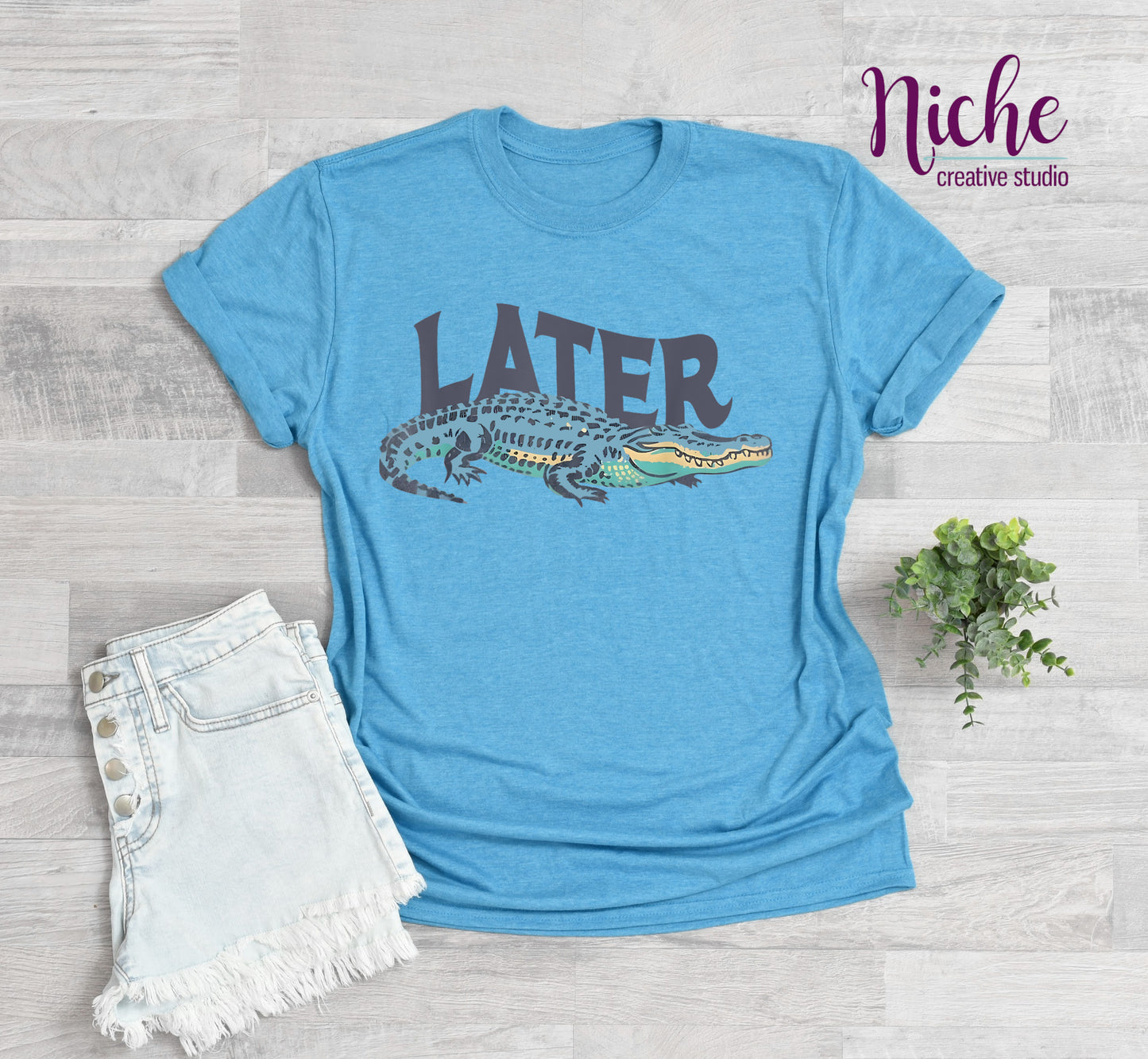 -ANI8255 Later Gator Decal