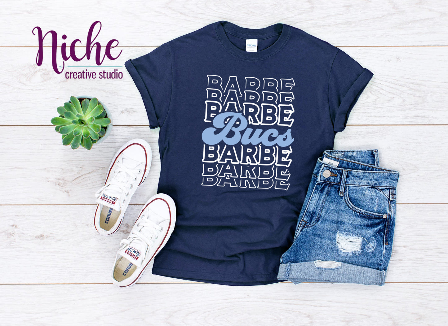 -BAR3084 Bucs Repeating Decal