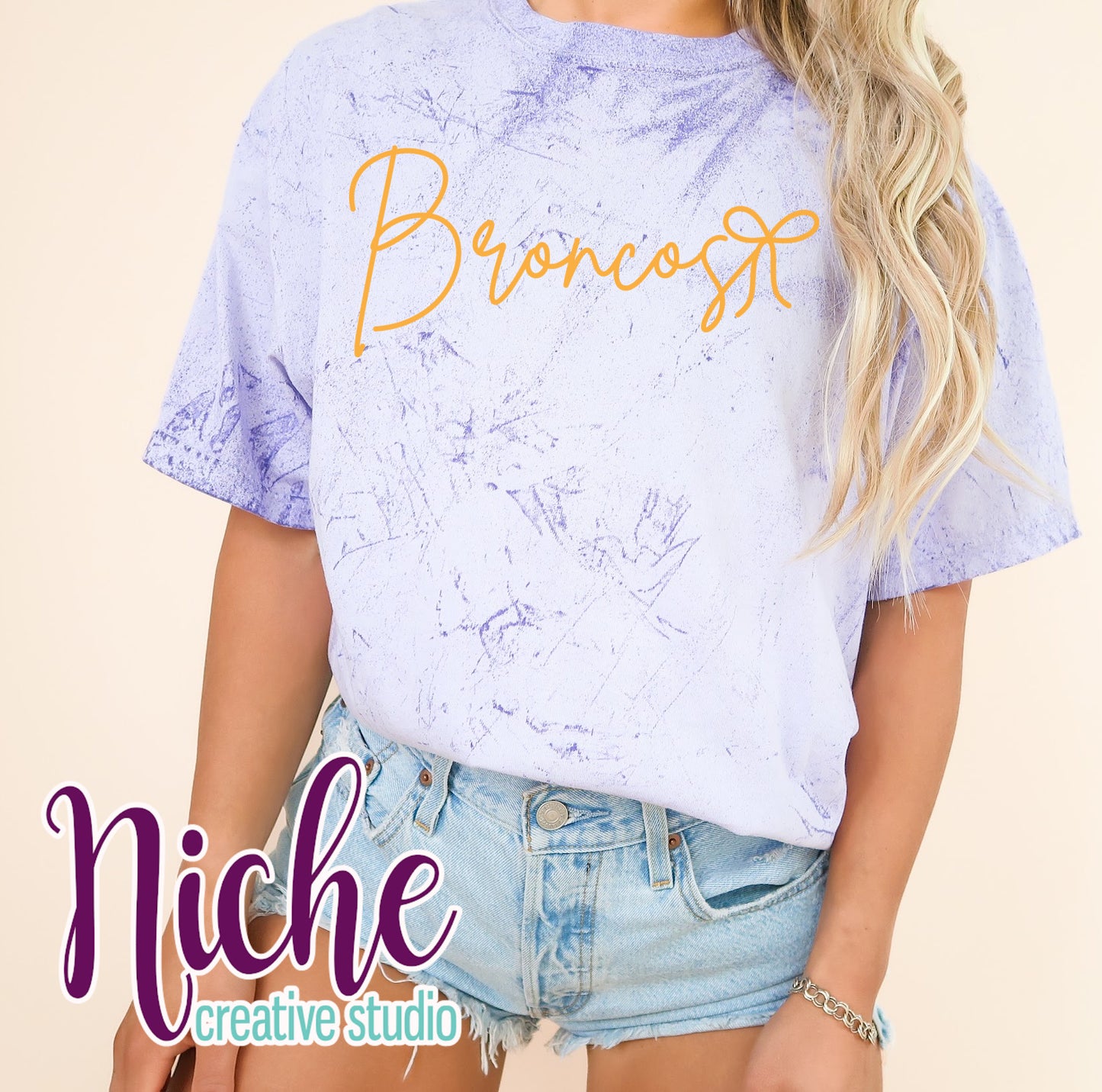 -BRO8706 Broncos with Bow Decal