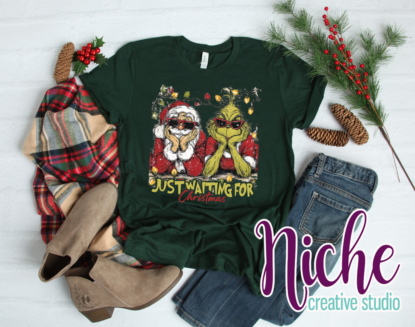 -CHR8466 Santa and Grinch Decal