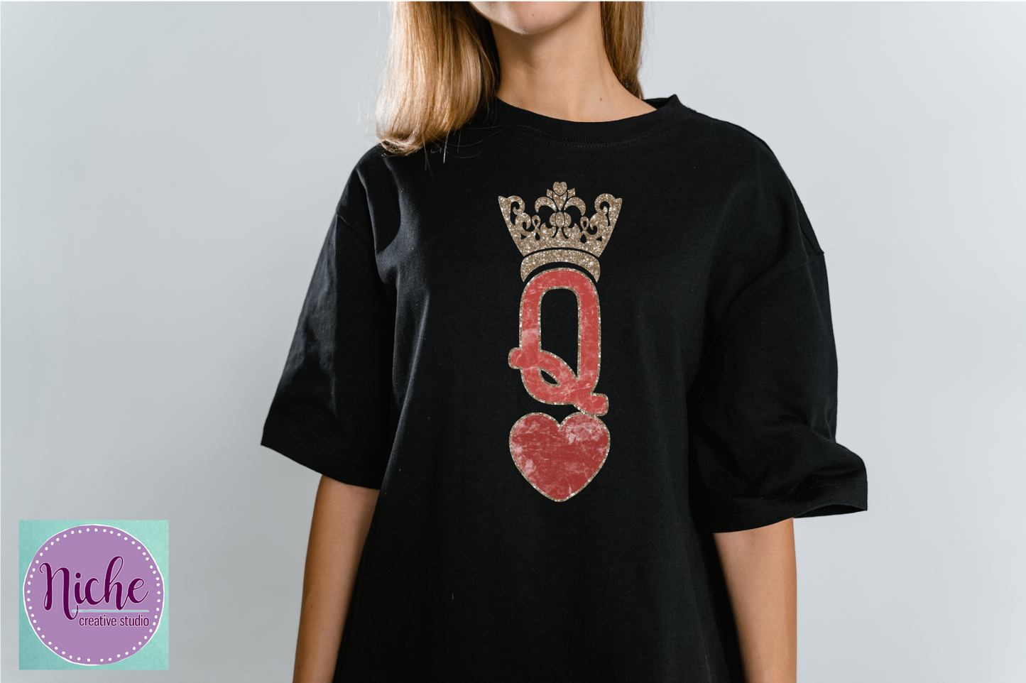 -CON8006 Queen of Hearts Decal