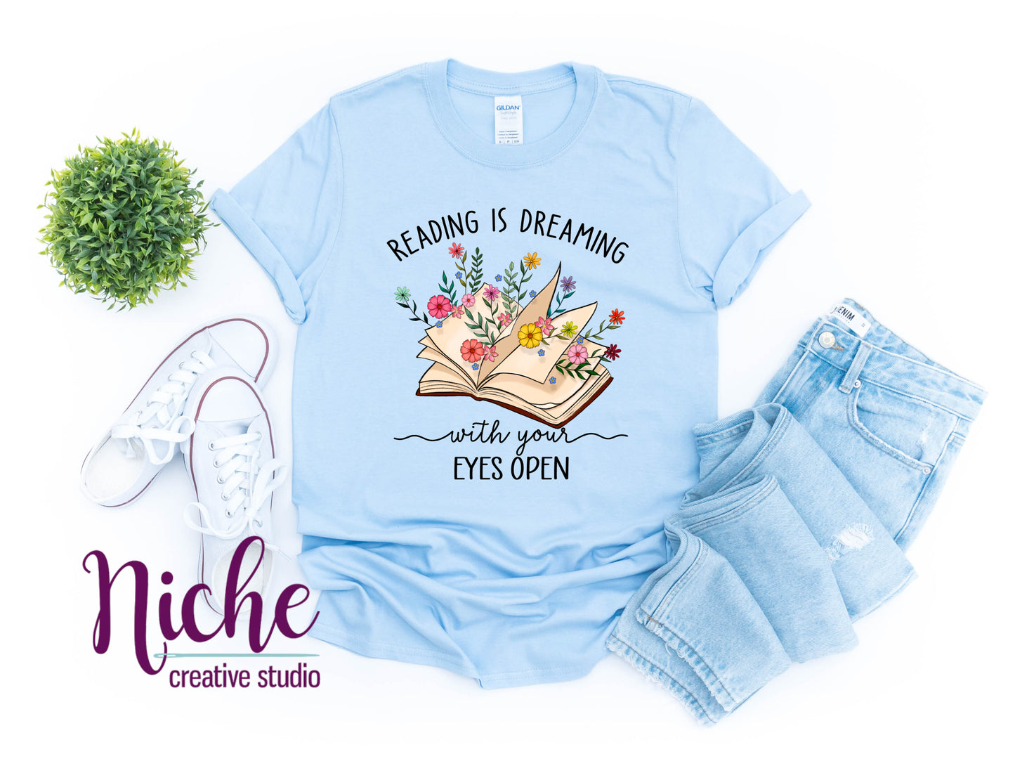 -FAI561 Reading Is Dreaming With Your Eyes Open Decal