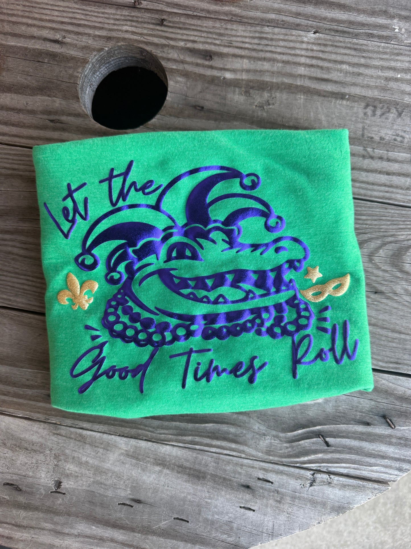 Mardi Gras Gator Puff Decal