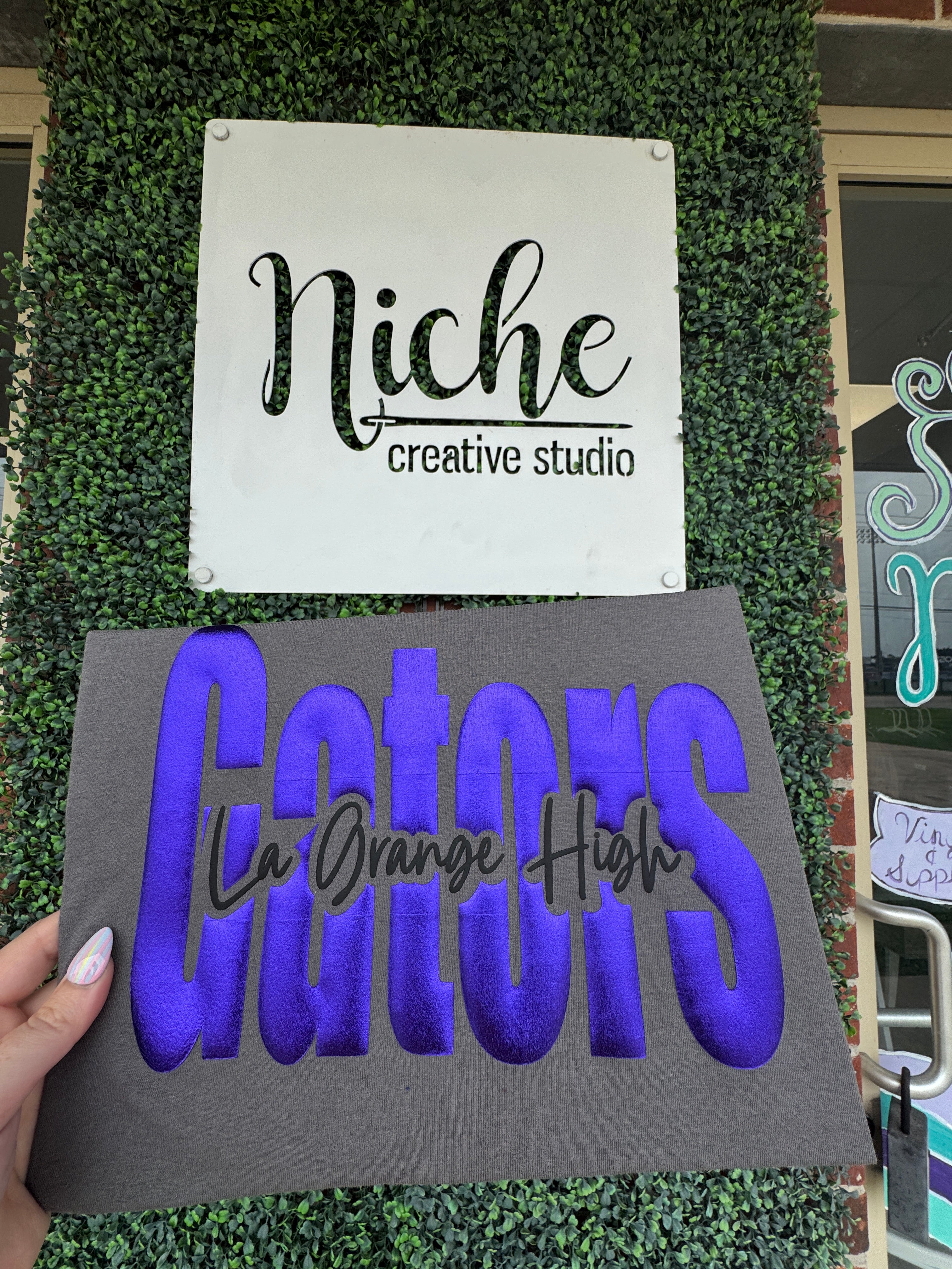 Gators Puff Vinyl Decal – Niche Creative Studio