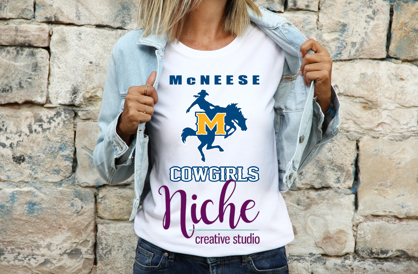 -MCN2000 McNeese Cowgirls Horse and Rider Decal