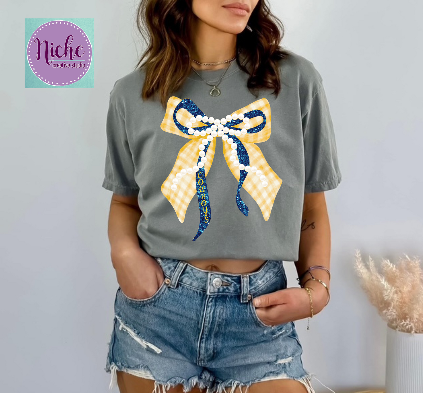 -MCN8427 Pearl Bow Glitter Cowboys Decal