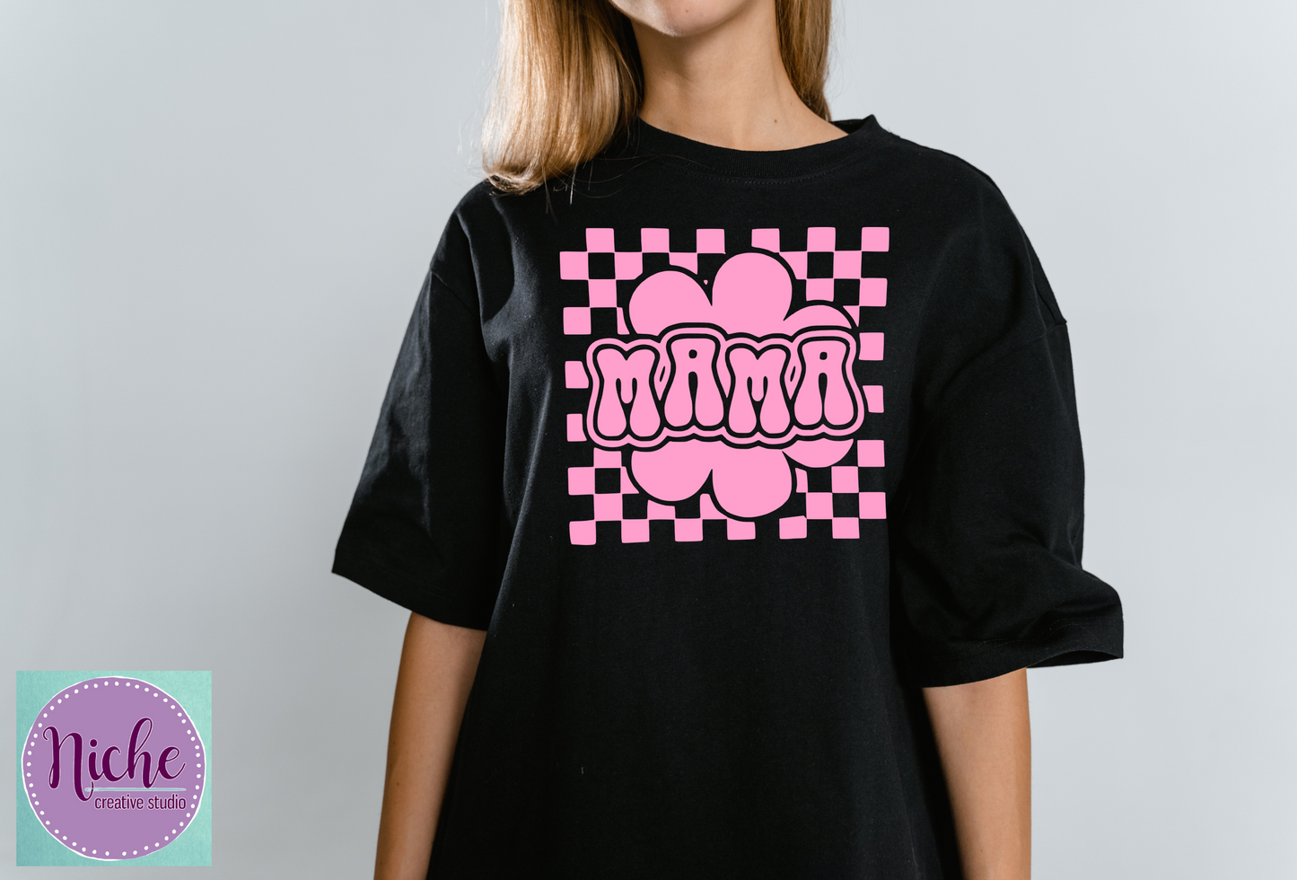-MOM8229 Checkered Flower Mama Decal