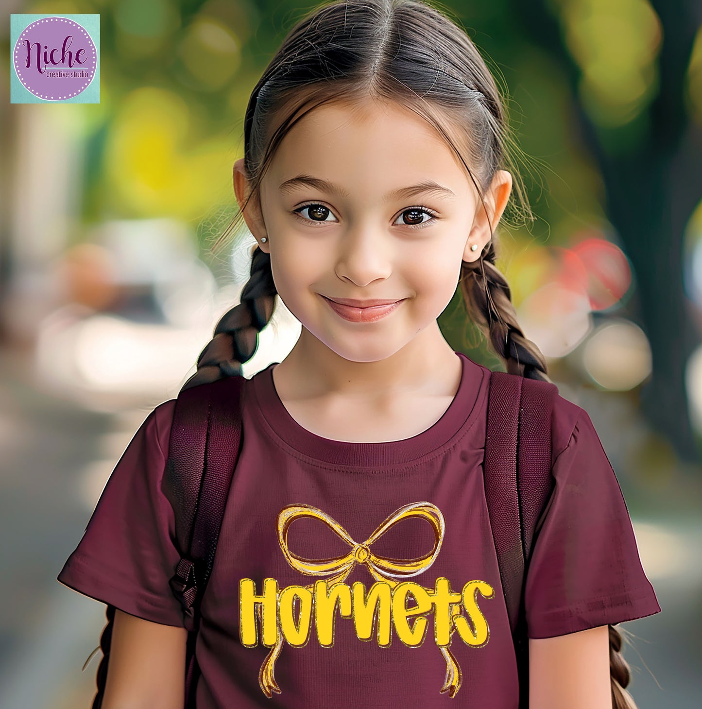 -SCH8450 Preppy Bow Hornets Decal