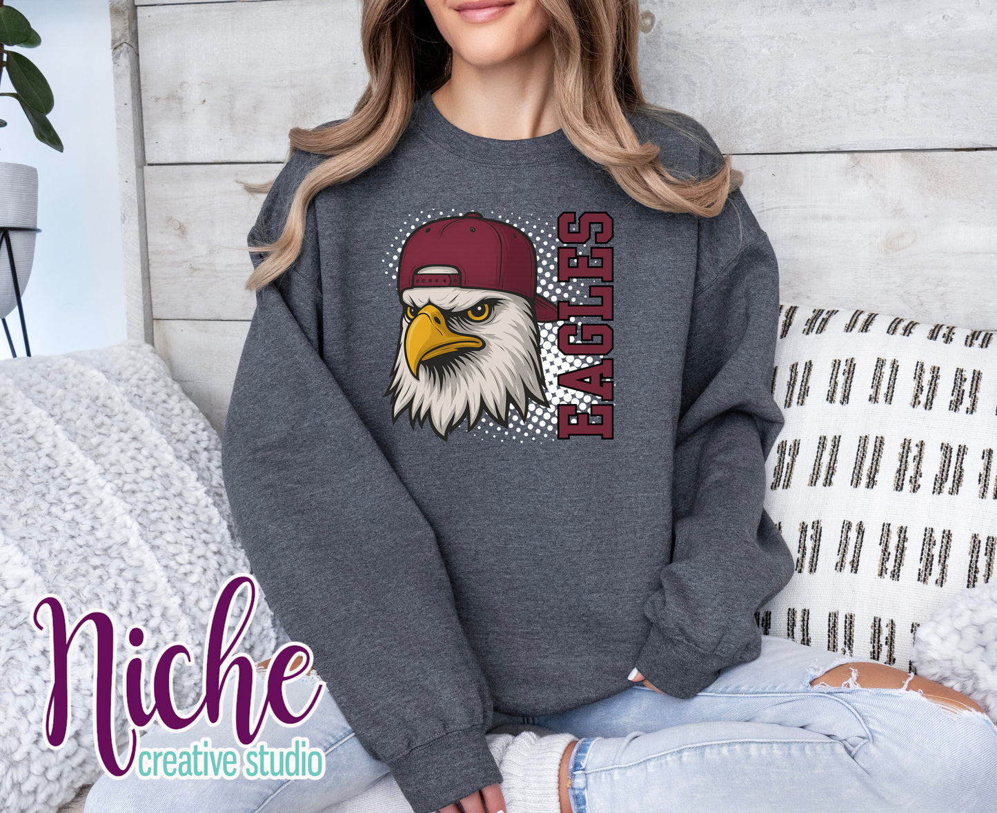 -SCH8674 Eagles Maroon Decal