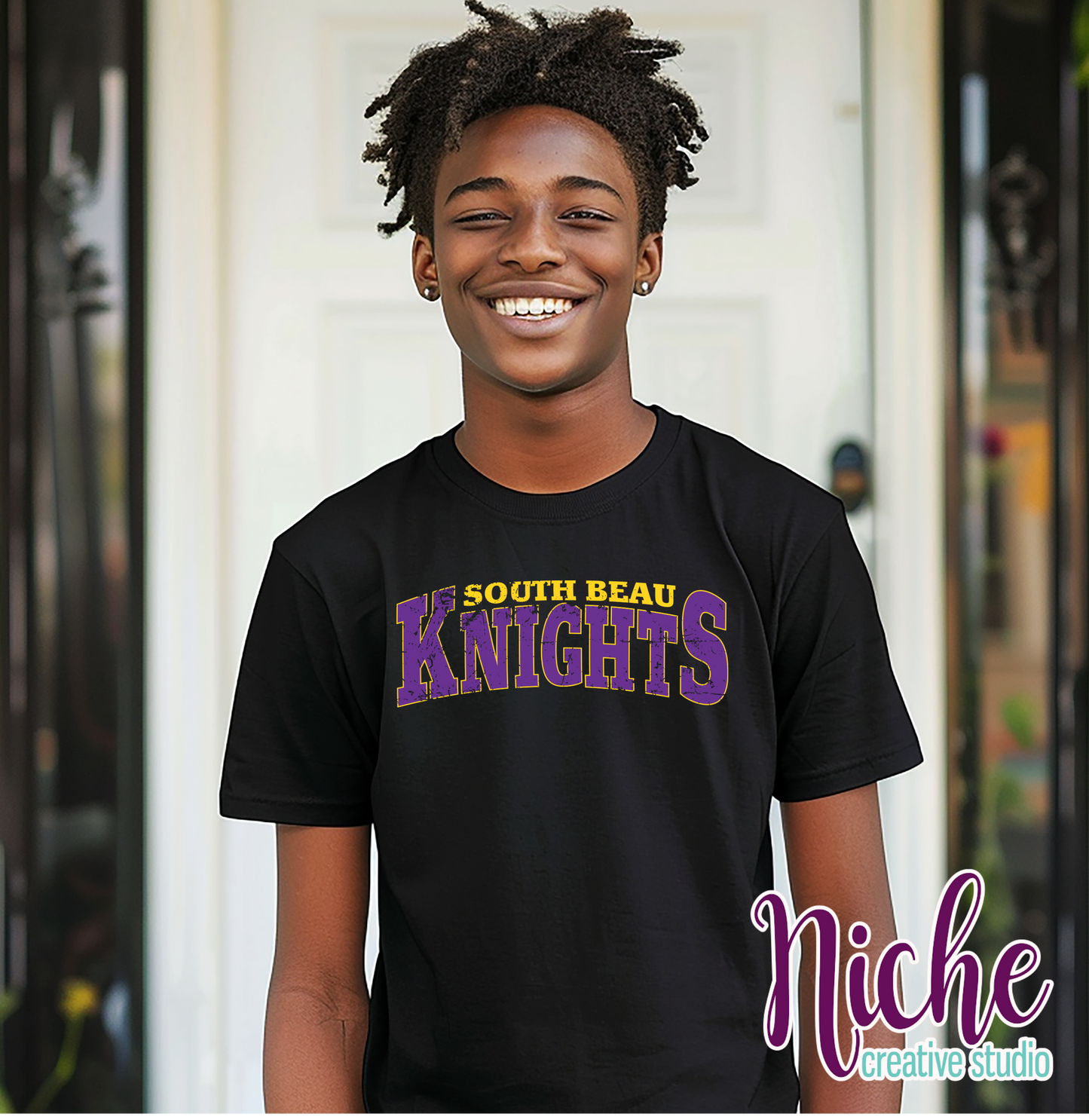 -SOU8421 South Beau Knights Distressed Decal