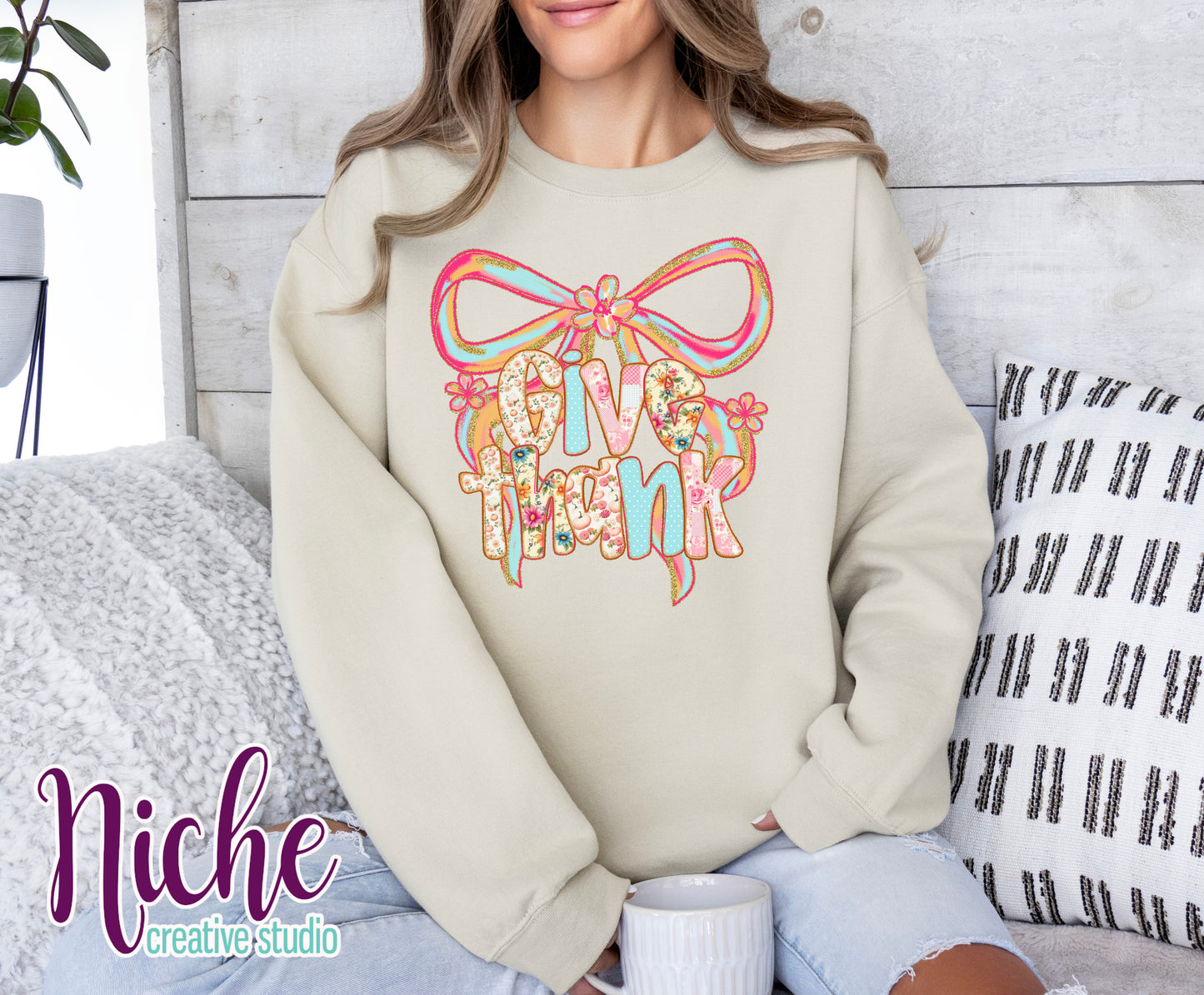 -THA8469 Give Thanks Preppy Bow Decal