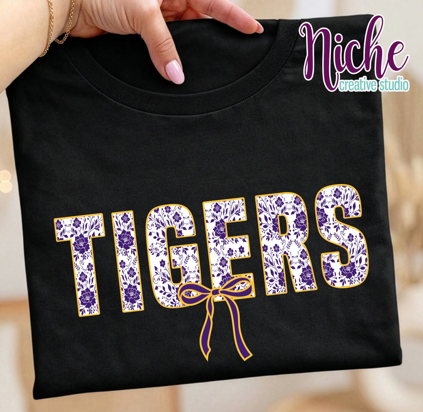 -TIG8430 Tigers Floral Decal