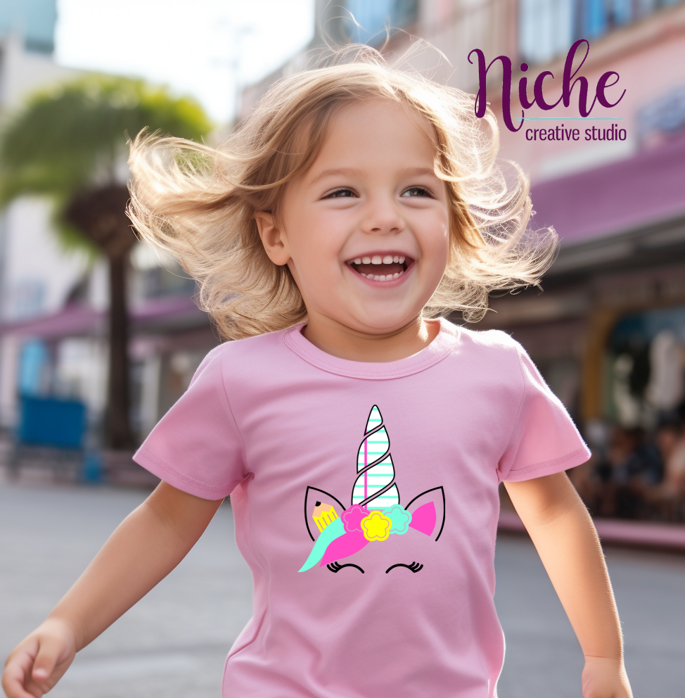 -UNI2796 School Unicorn Decal